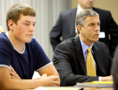 ED Secretary Arne Duncan Visits a School