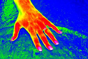 water showing warm hand skin temperature